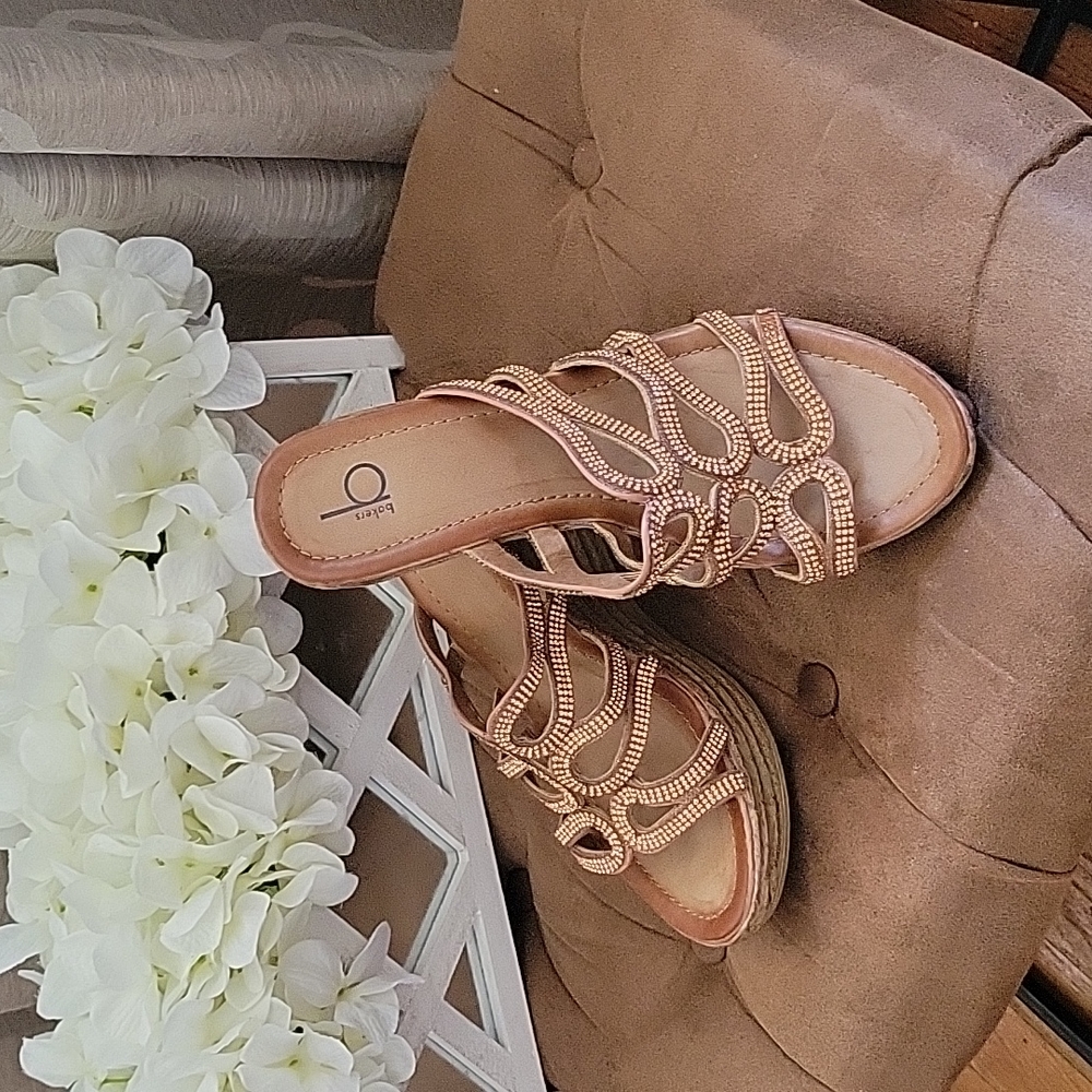 Womens Wedge Heeled Sandals Size 9 NWOT